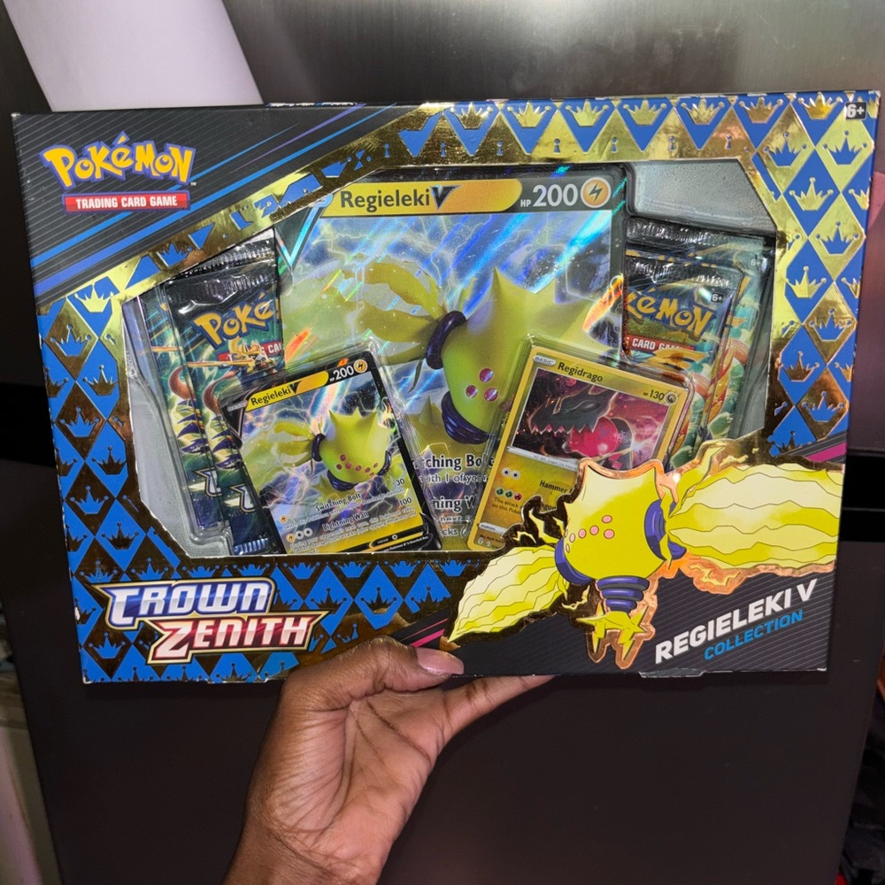 Pokemon Crown Zenith Regieleki Collection Box